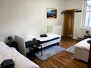 Schlafzimmer 2 mit Zugang zum Badezimmer